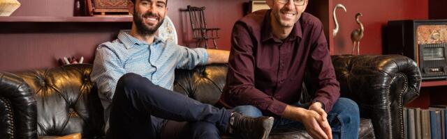 Founders who sold their startup to Cisco raise $34 million to kill IT tickets. Read their new AI startup's pitch deck.