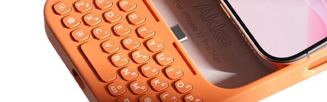 This BlackBerry-style iPhone keyboard case has an optional weight to improve its balance