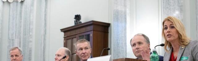 Delta and United Ordered to Face Class Action Over U.S. Airfares