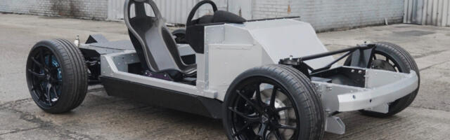 Donut Lab’s hub motor meets WATT’s battery to create new EV skateboard