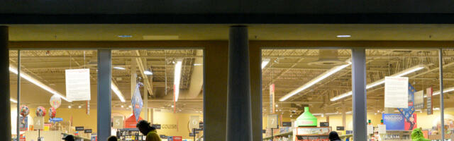 One hospitalized after chemical leak at Safeway in Pittsburg