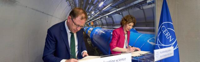 Minister Lawless signs Associate Membership Agreement on behalf of Ireland with the European Organization for Nuclear Research (CERN)