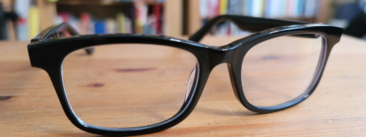 Vue’s $179 Lite smart glasses have built-in speakers for music and calls