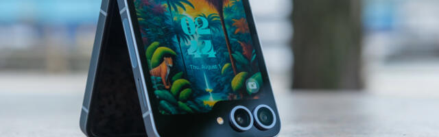 One UI 8 leak indicates Samsung could fix Now Bar oversight on Flip foldables