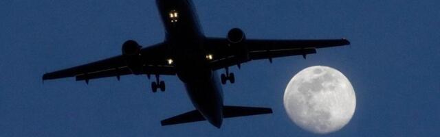 With all the recent headlines about panels and tires falling off planes, is flying safe?