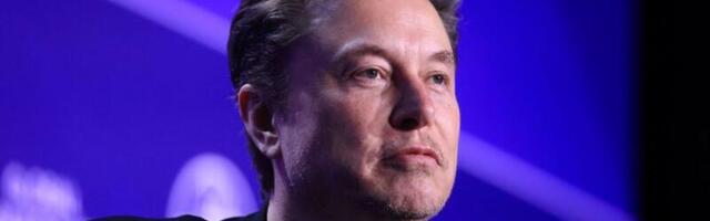 Two of Elon Musk’s ‘mothers’ steer ‘clear’ of his ‘unusual family compound’