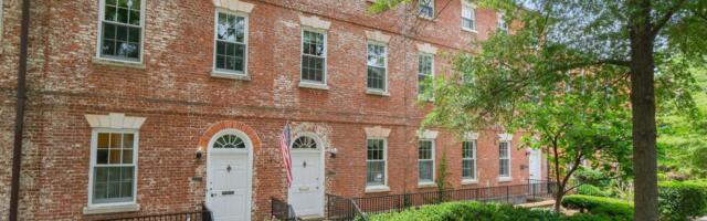 This Washington, DC, rowhouse was built during George Washington's presidency. Now it's on the market for $1.3 million.