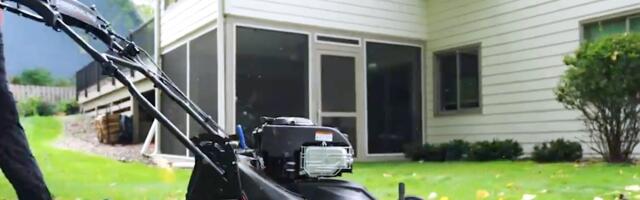 The Best Gas Lawn Mower Brand Available At Lowe's, According To Users