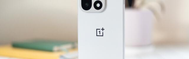 OnePlus 15 launches US preorders after delayed FCC clearance