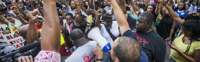 The Supreme Court votes to abolish the right to mass protest in three US states