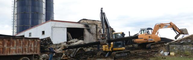 A thousand pigs just burned alive in a barn fire