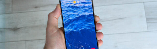 Wallpaper Wednesday: More great phone wallpapers for all to share (February 26)