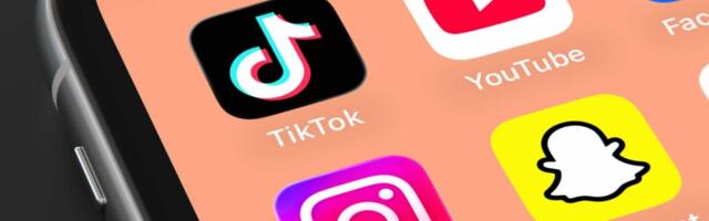 UK to ban social media for kids under 16, may impose overnight curfews