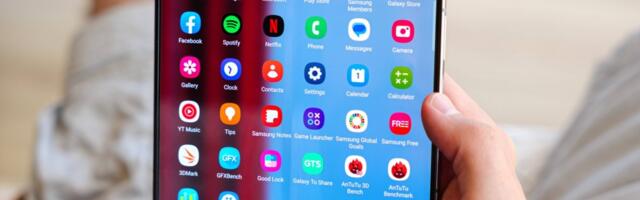 Samsung Galaxy Z Fold5 aces bend test