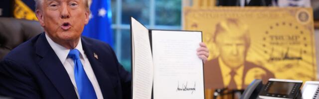 A federal appeals court rejects Trump's bid to keep in place the $100,000 H-1B visa fee