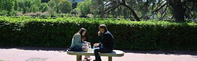 Americans say they are dating less as the average cost of a night out exceeds $200