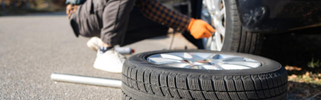 This Is One Of The Worst Locations To Change A Tire - And Here's Why