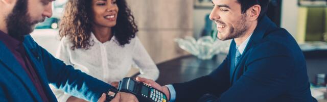 8 spending habits that keep you looking rich but actually broke, according to financial advisors