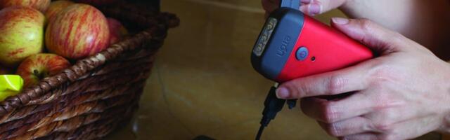 You Can Charge Your Phone During A Blackout If You Use This USB Gadget