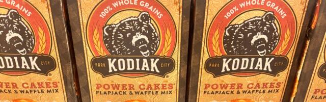 I'm a dietitian on the Mediterranean diet. Here are 10 things I buy at Costco when I'm trying to eat more fiber.