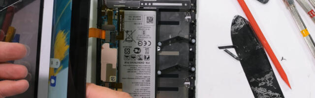 Teardown of unreleased LG Rollable shows why rollable phones aren't a thing