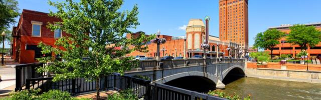 Best Internet Providers in Aurora, Illinois