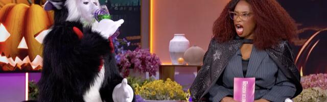 Janelle Monáe plays a Halloween game with Jennifer Hudson as the Cat in the Hat. You heard me. Janelle Monáe plays a Halloween game with Jennifer Hudson as the Cat in the Hat. You heard me.