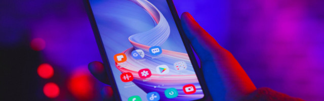 Researchers invented a new touchscreen material so we never run out