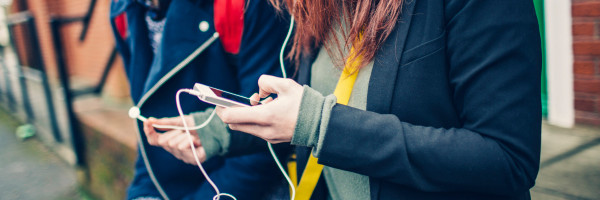 Gen Z spends 10% more time in non-game apps than older users