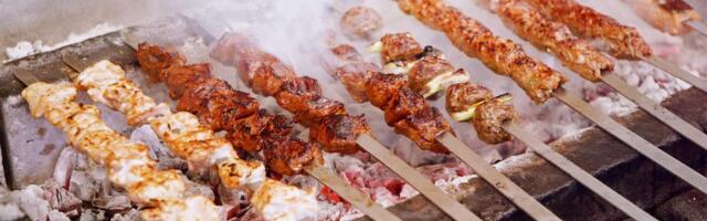 Inside the dinner rush serving 300 people at NYC's best kebab restaurant