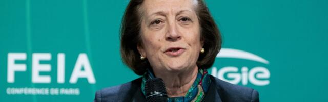 She oversees 72,000 employees. Here's the advantage she says recent grads have at work.