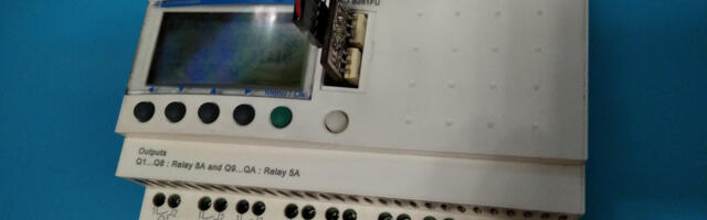 Самодельная опторазвязка для прошивки Zelio Logic