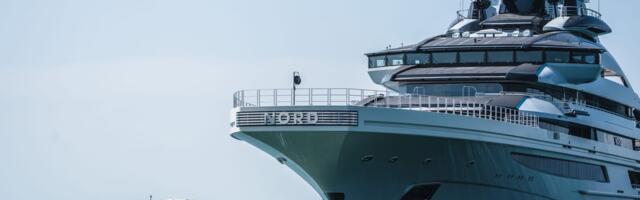 A $500 million Russian superyacht managed to sail through the blockaded Strait of Hormuz