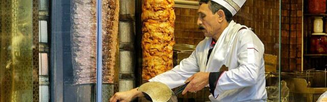 How Tourism Homogenizes Cuisines and What Are Possible Solutions