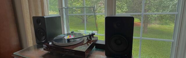 I breathed new life into my vinyl with Fluance's RT87 turntable and while setup was finicky, it's well worth it for seasoned record collectors