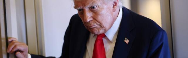 Trump Says TV Networks That Criticize Him Should Lose Their Licenses
