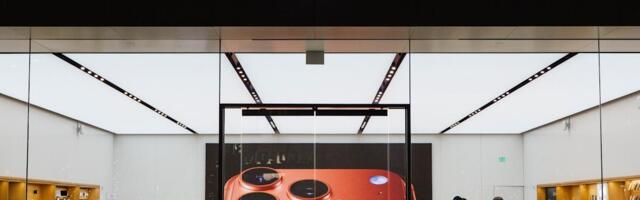 Apple lays off part of its sales team