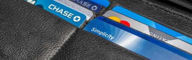 7 tips for using credit cards while traveling