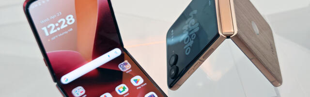 Motorola Razr Deals Take Up To $700 Off With Free Accessories For Mother’s Day