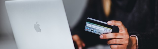 Social Media Commerce On The Rise