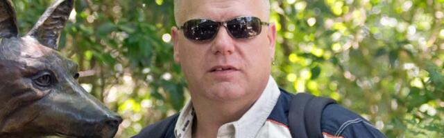 A 58-year-old whose job requires hours of sitting lost 75 pounds in 12 months with these simple changes