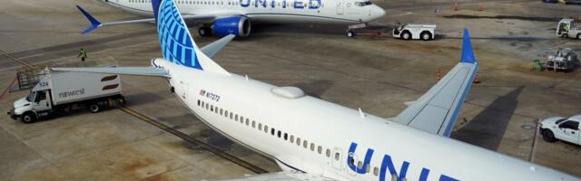 United flights resume after brief equipment outage