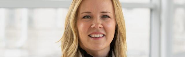 A powerlifting doctor shares her 2 favorite exercises to build muscle, boost longevity, and speed up recovery