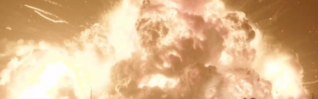 Blue Origin’s massive New Glenn rocket explodes in a fiery blaze during tests