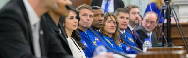 Elon Musk just declared war on NASA’s acting administrator, apparently