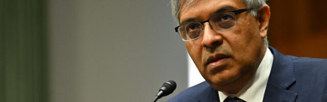 Trump admin is "destroying medical research," Senate report finds