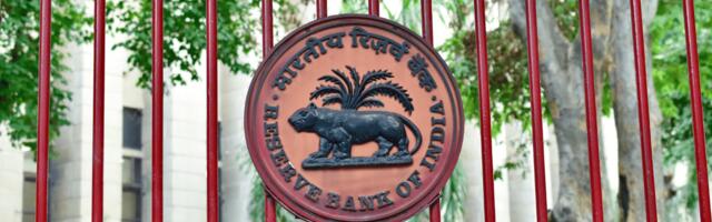 RBI Cracks Down On NBFC-P2P Lending Platforms, Slaps INR 4 Cr Penalties On LiquiLoans, LenDen