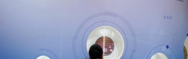US hits China’s chip industry with new export controls