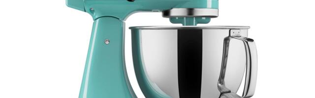 For Prime Day, Amazon Slashes Its Margin on the Excellent KitchenAid Artisan Mixer