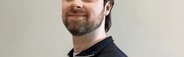 Public transport is very poor Joel Gray, Pick a pump